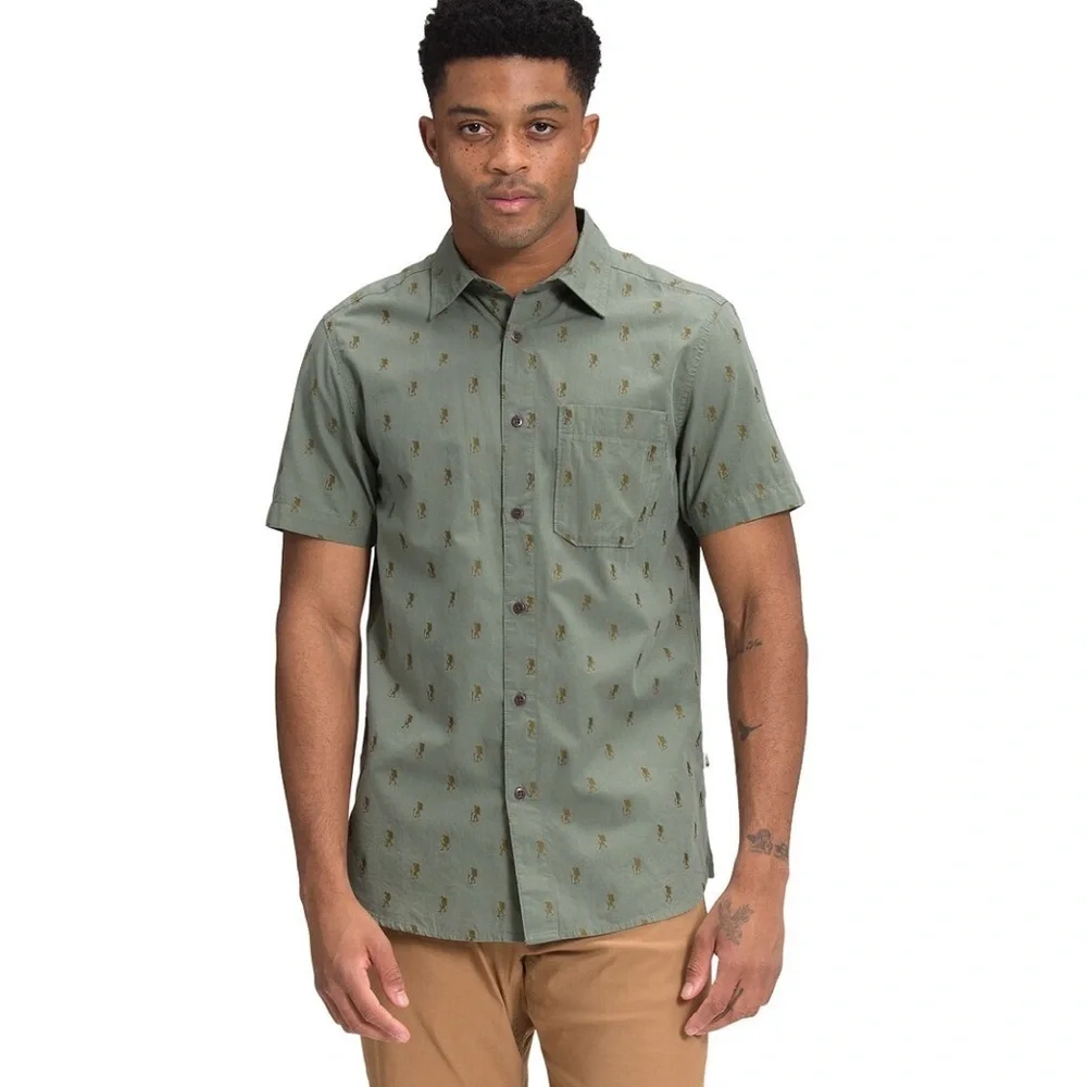 The North Face Baytrail Jacquard SS Hiker Graphic Button Up Shirt Men’s Medium